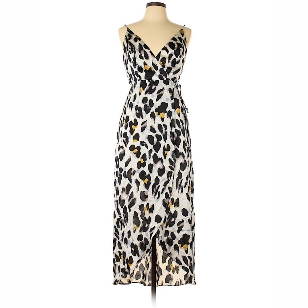 🌺Animal Print Midi Dress 💫